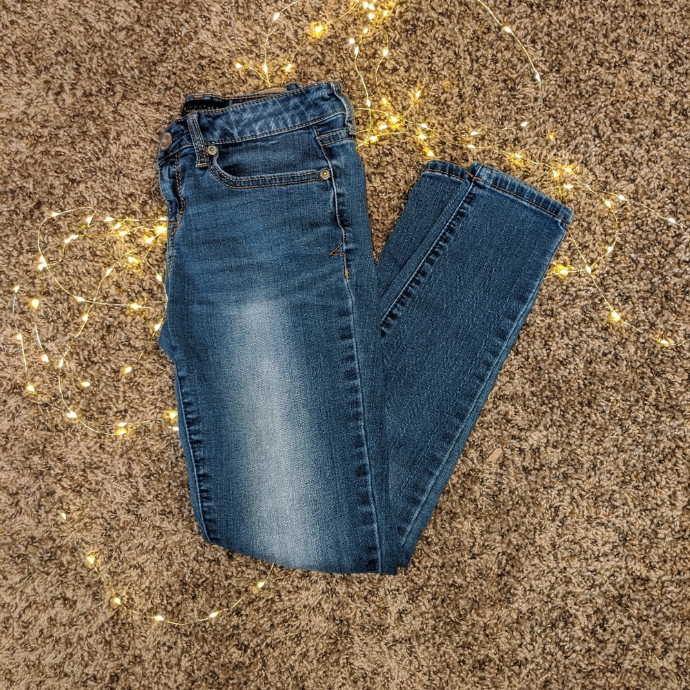 Aeropostale skinny jeans size zero short